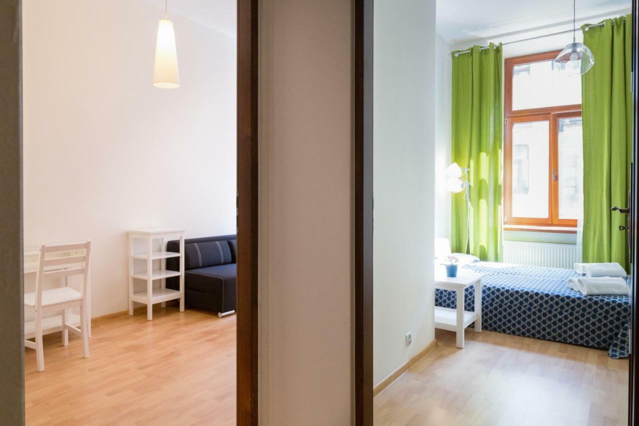 Wonderful Wrzesinska Street Apartment Krakau
