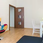 Wonderful Apartment Wrzesinska Street